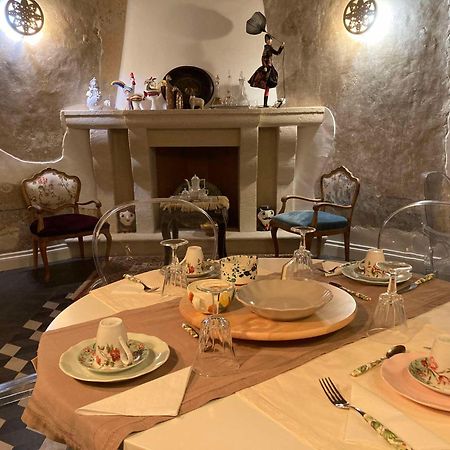 ビトント Palazzo Siena De Facendis Bed & Breakfast エクステリア 写真