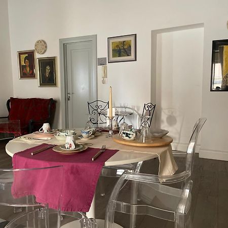 ビトント Palazzo Siena De Facendis Bed & Breakfast エクステリア 写真