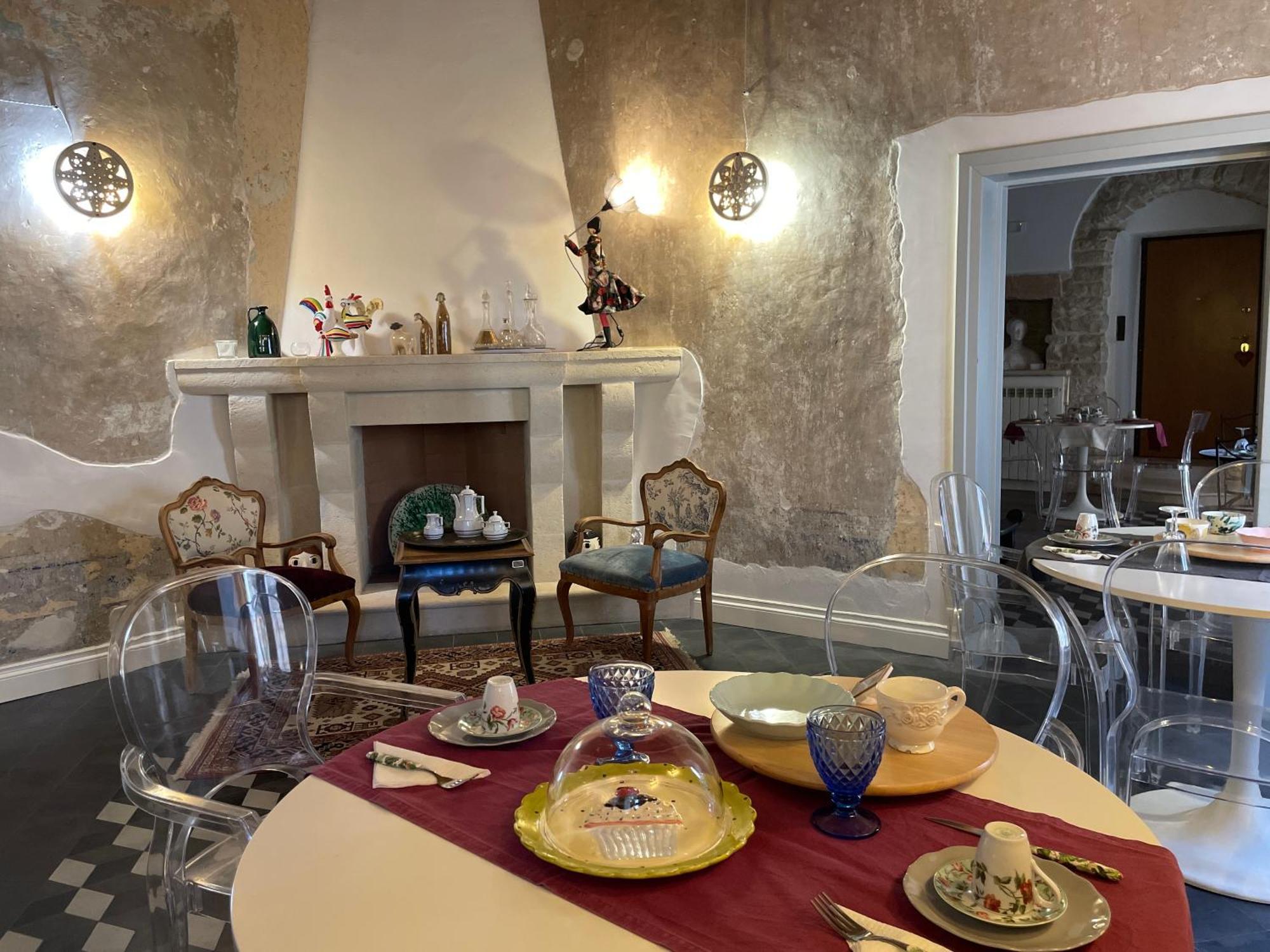 ビトント Palazzo Siena De Facendis Bed & Breakfast エクステリア 写真