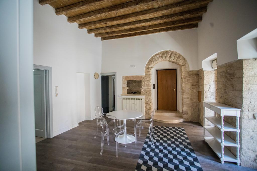 ビトント Palazzo Siena De Facendis Bed & Breakfast エクステリア 写真